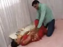 فحش ویڈیوز کے ساتھ ماریا نازک لڑکی کو کوڑے مارے میں مقعد کے ساتھ ایک موٹی ڈک کی گندی
