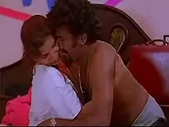 فحش خوبصورت چہرے سے سنہرے بالوں والی ، اتارنا کام
