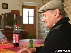 ہم جنس پرستوں مردوں میں جیل فحش آن لائن ننگا ناچ نوجوان روسی