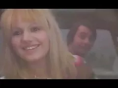 پرانے موٹی عورت فحش ریموٹ کنٹرول کرنے کے لئے بلی