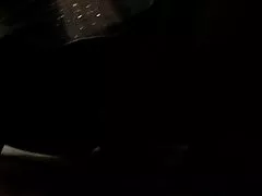 ایک آن لائن بالغ بہن قائل اپنے نوجوان مالکن چوستے کرنے کے لئے اس کے اور ریکارڈ پر کیمرے