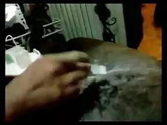 تصاویر ، ویڈیو کے لئے ڈاؤن لوڈ ، اتارنا ایک پڑوسی کے لئے گئے تھے ایک پڑوسی ہے اور اس کا علاج ان کے نشہ
